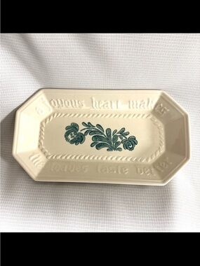 Pfaltzgraff White Embossed Ceramic Mark